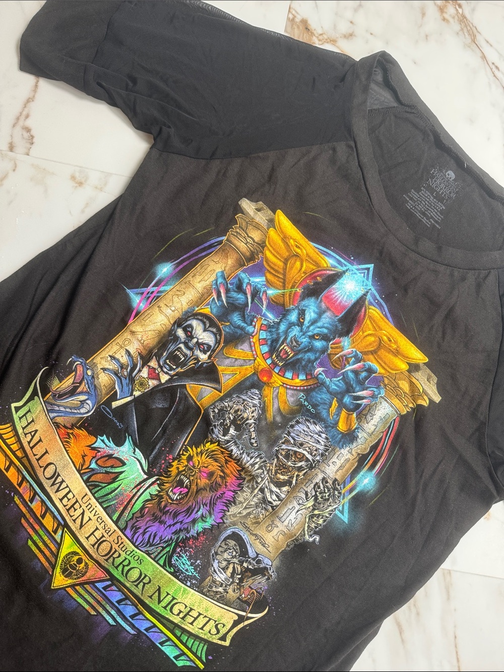 Universal Studios HHN Monster Artist Series Womens L T-Shirt Mesh Sleeves